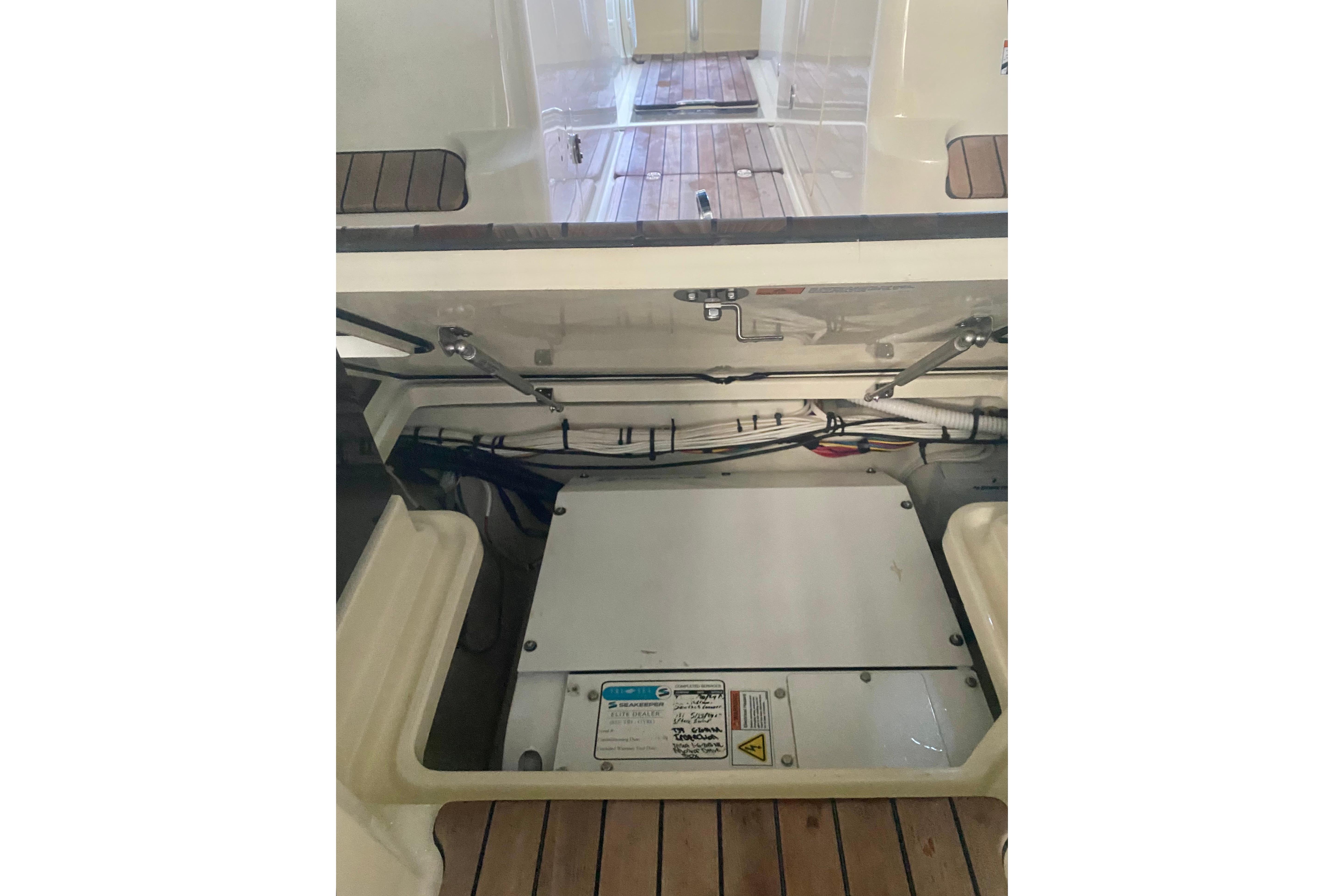 Used 2022 Chris-Craft Calypso 35