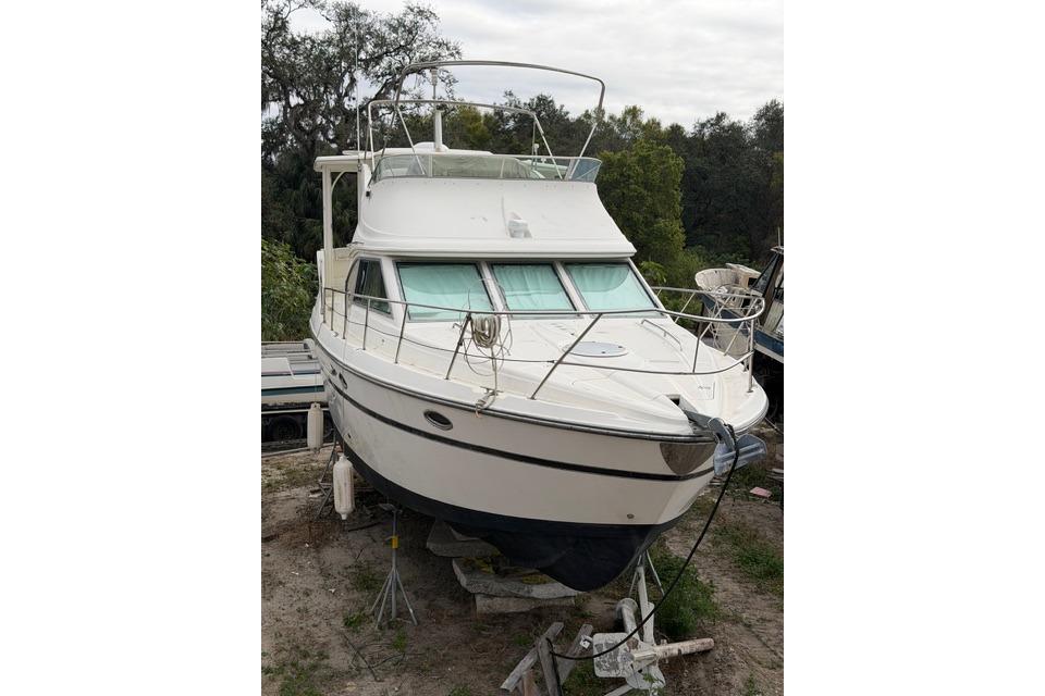 Used 2000 Maxum 4100 SCA