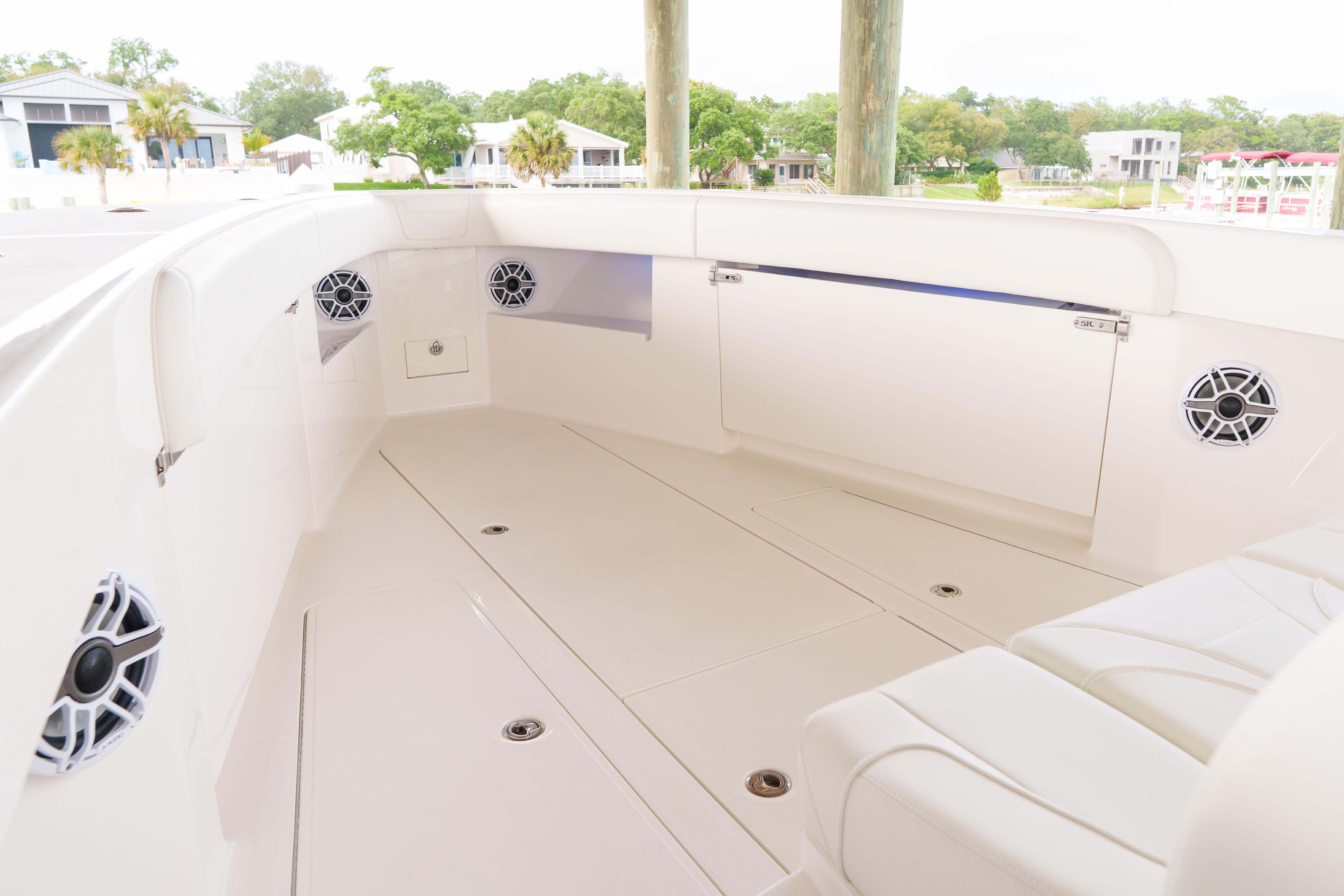 Used 2022 SeaVee 370Z