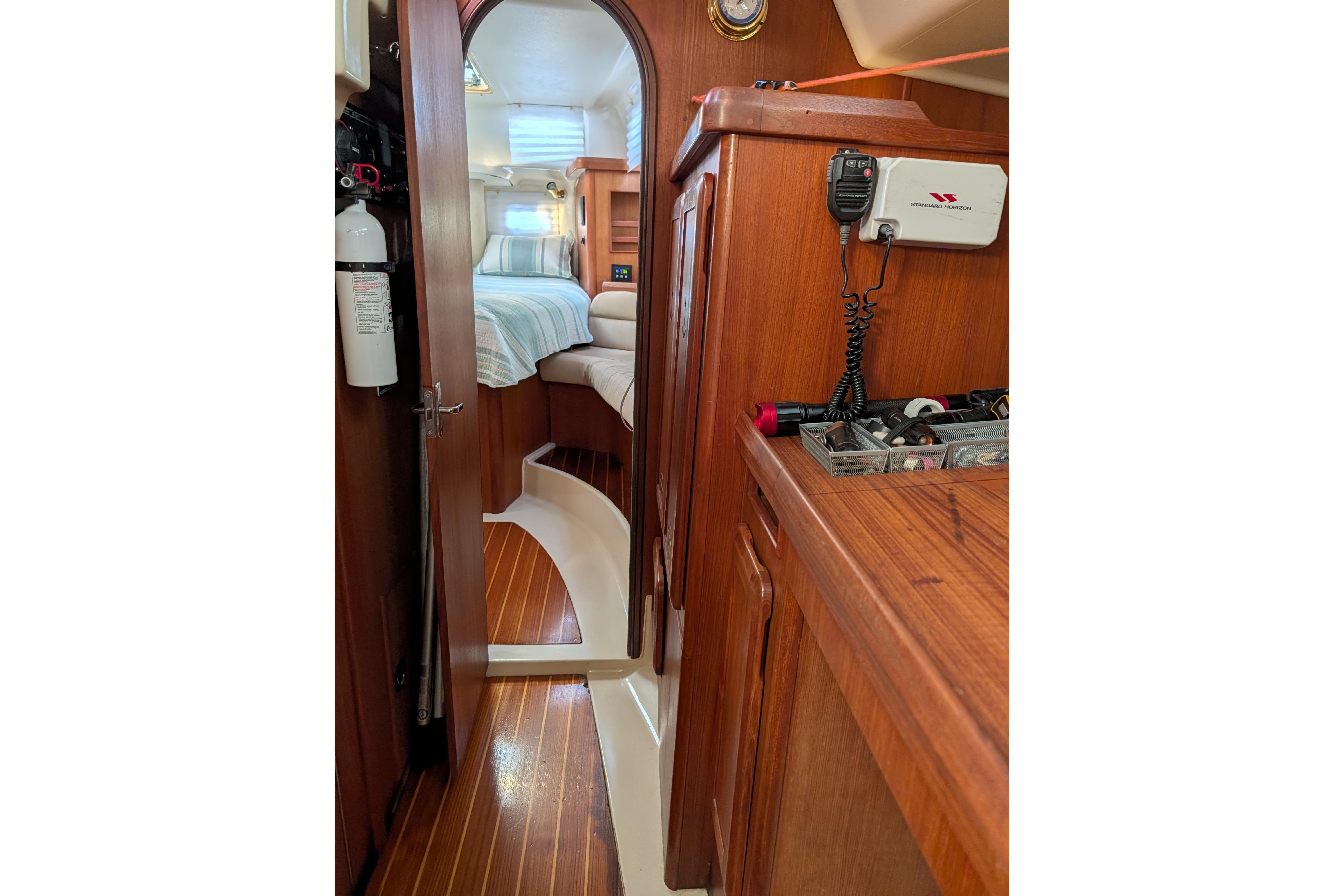 Used 1994 Hunter Passage 42