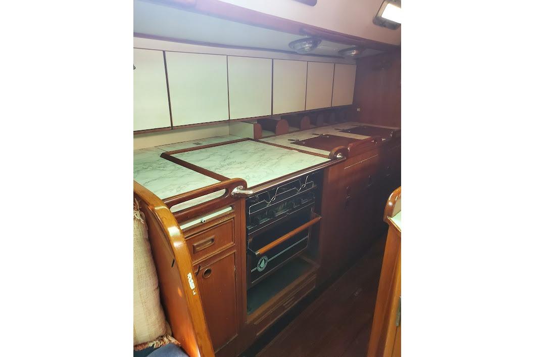 Used 1989 Hylas 44
