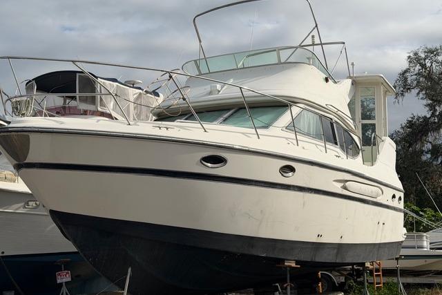 Used 2000 Maxum 4100 SCA