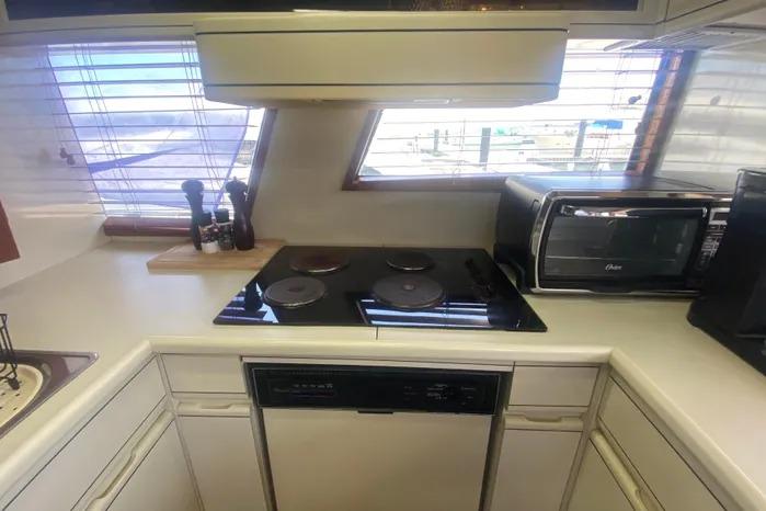 Used 1990 Viking Motor Yacht