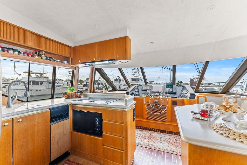 Used 2000 West Bay 58 Sonship