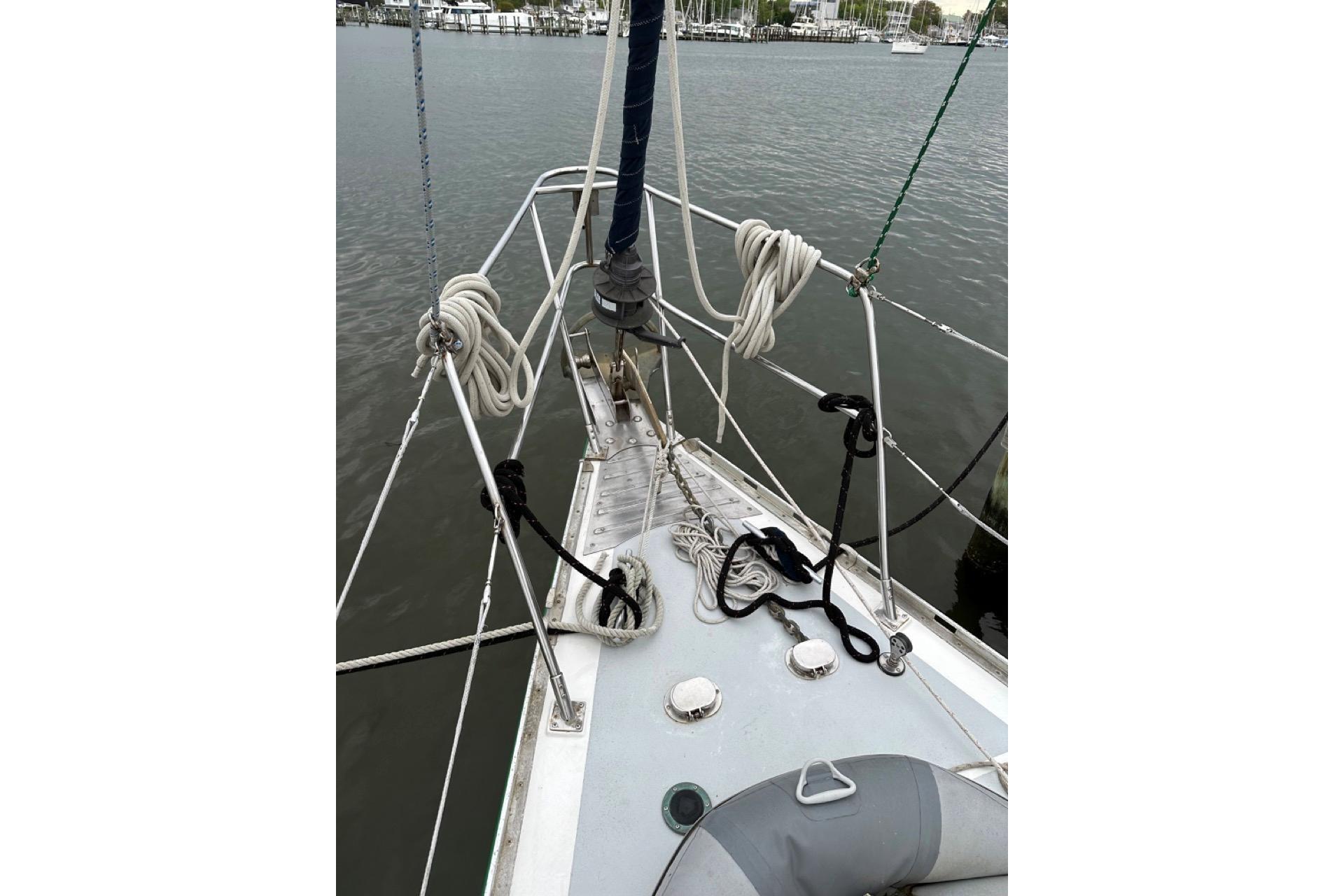 Used 1989 Hylas 44