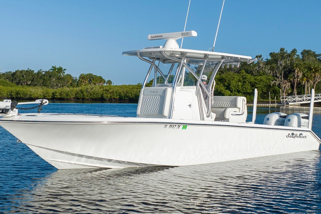 Used 2023 SeaHunter 28 Floridian