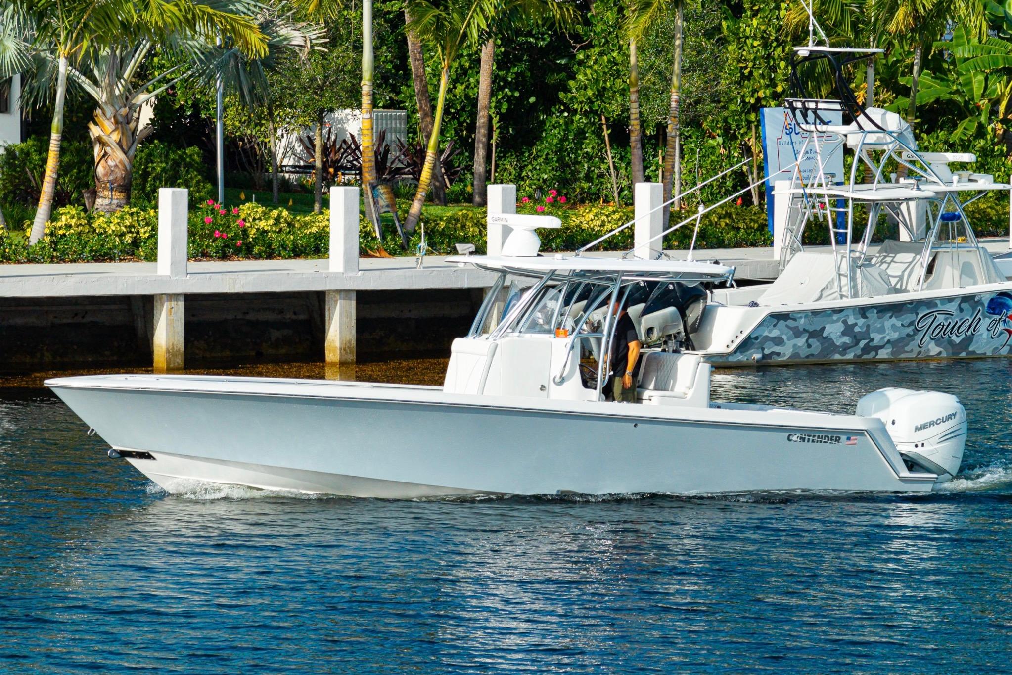 Used 2022 Contender 32 ST
