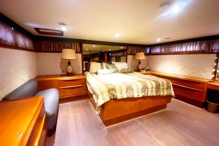 Used 1990 Viking Motor Yacht