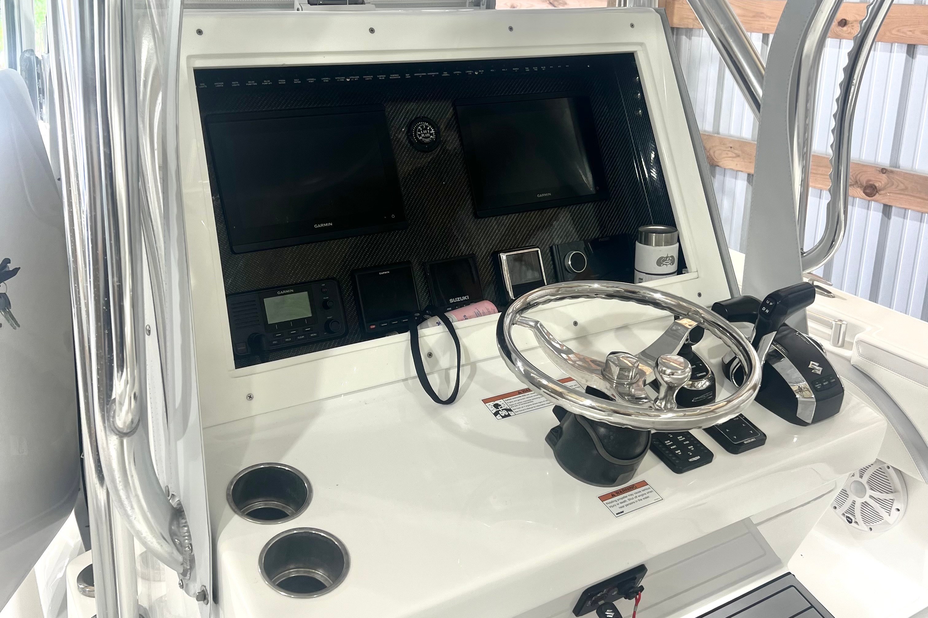 Used 2023 SeaHunter 28 Floridian