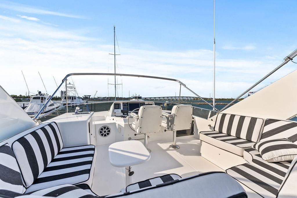Used 2000 West Bay 58 Sonship