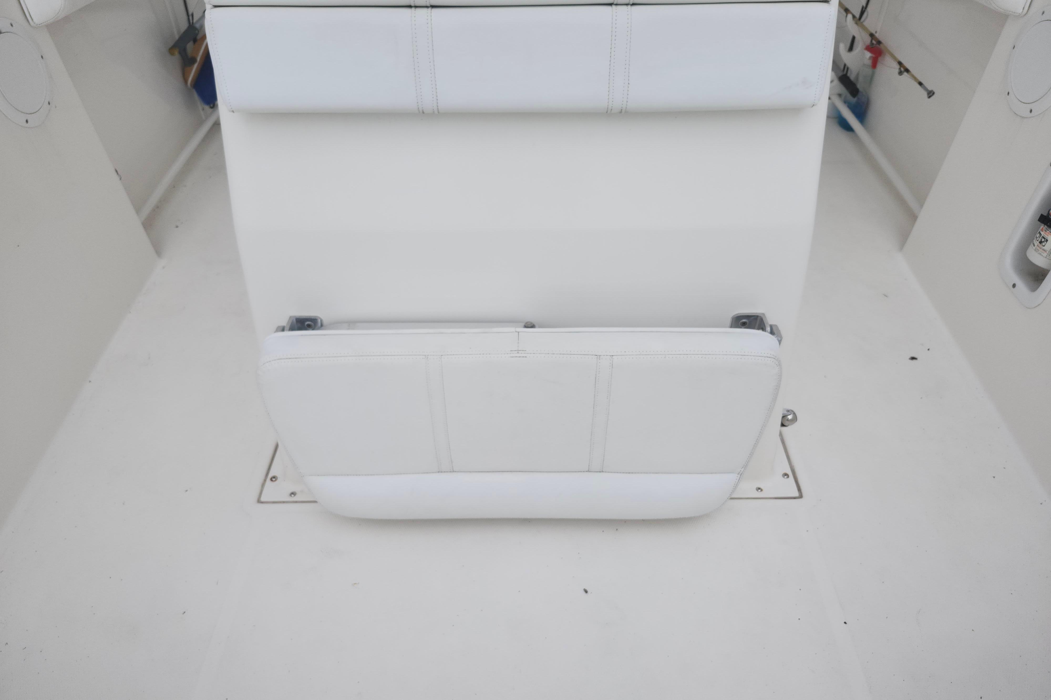 Used 2007 Edgewater 228CC