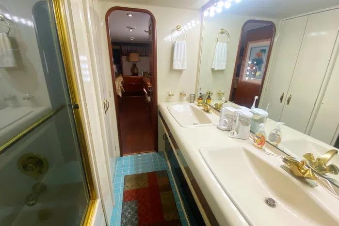 Used 1990 Viking Motor Yacht