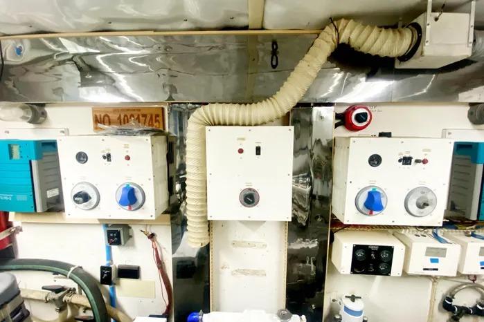 Used 1990 Viking Motor Yacht