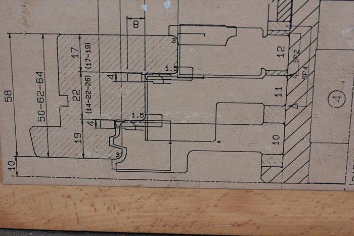 Used Gruppo utensili serramento usato