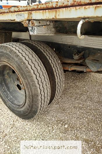 Used 1983 TOYOTA  Dyna BU30 300 6 tyres truck.