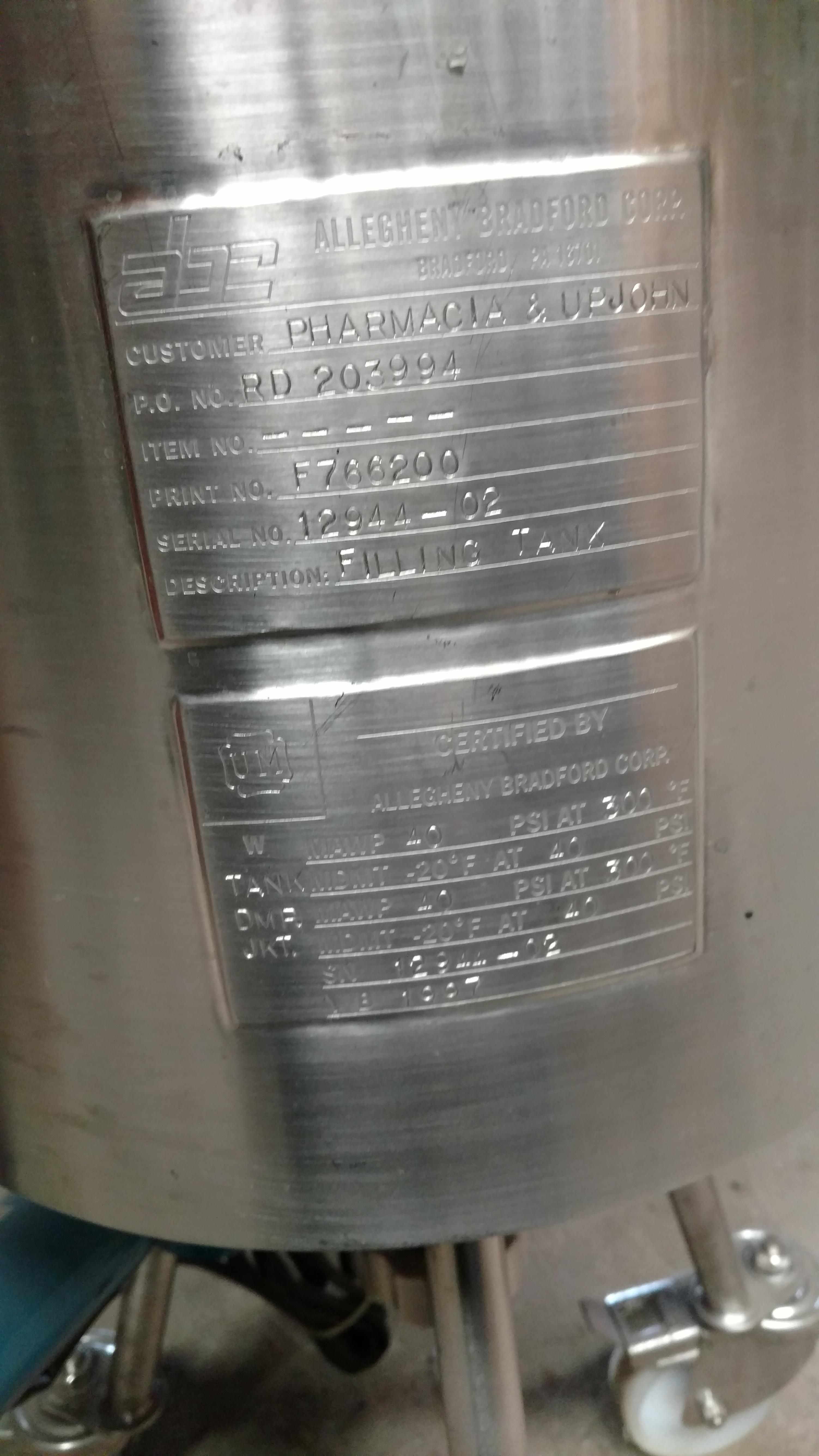 Usado 4 GALLON PROCESSOR TANK. ALLEGANY BRADFORD SERIAL 12944-02.