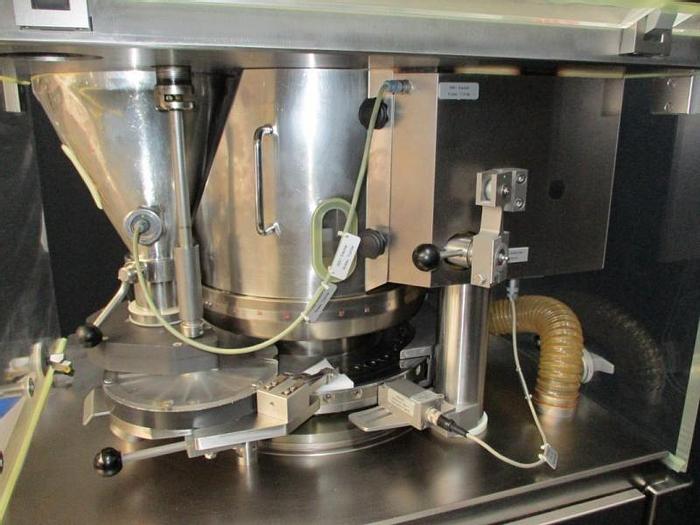 Used F 14861 D - Tablet Press KILIAN E 150 plus - 32 Stations