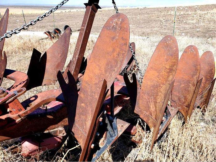 Used 5 Bottom Watts Plow w/ Hyd Reset