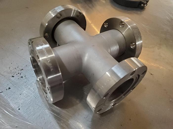 New Old Stock Varian Vacuum 4-way Cross Flange 1 1/2" tubes, 2 3/4" Flanges (BRE4)