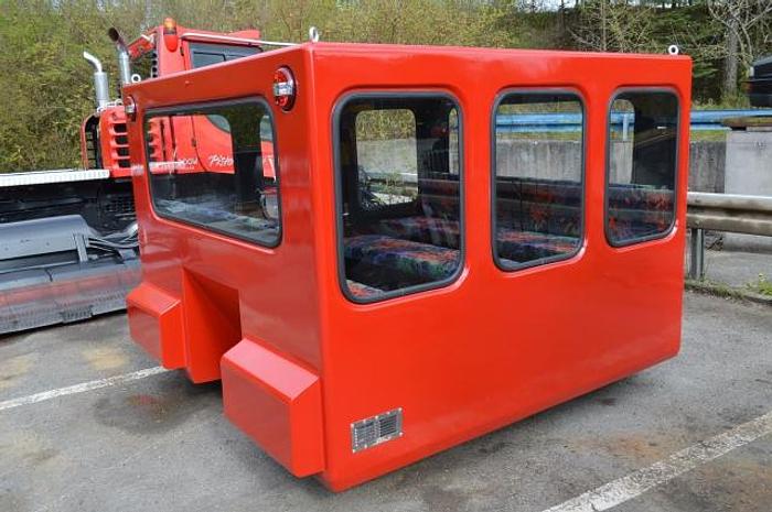 Pistentech cabin for transport for 11 person
