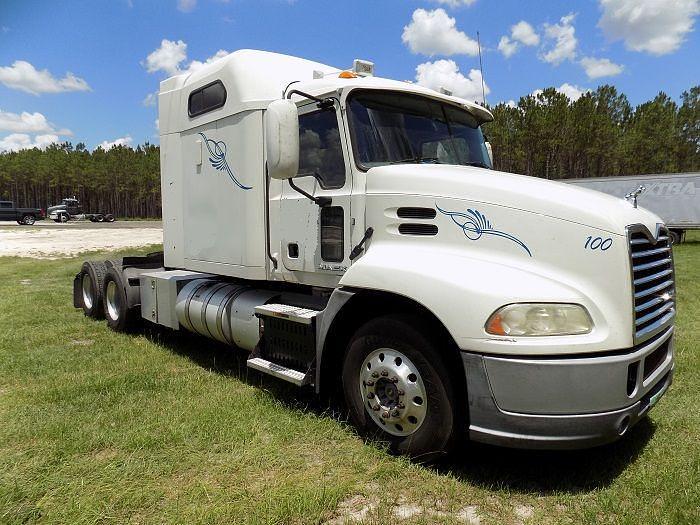 Used 2016 MACK PINNACLE CXU613