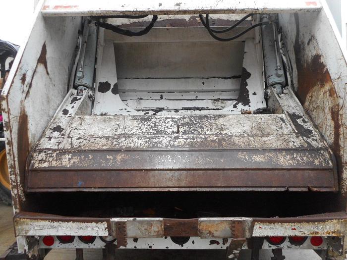 Used 2006 Heil 5000- Stock #: 8568