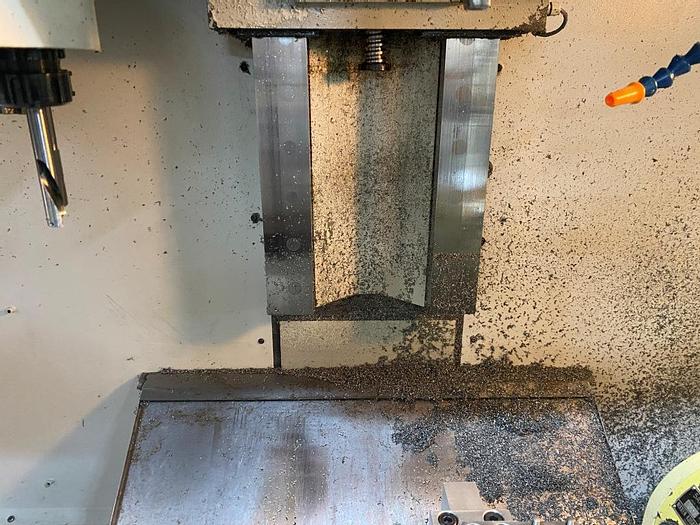 Used 1999 Bridgeport VMC 600/22 Digital Machining Center