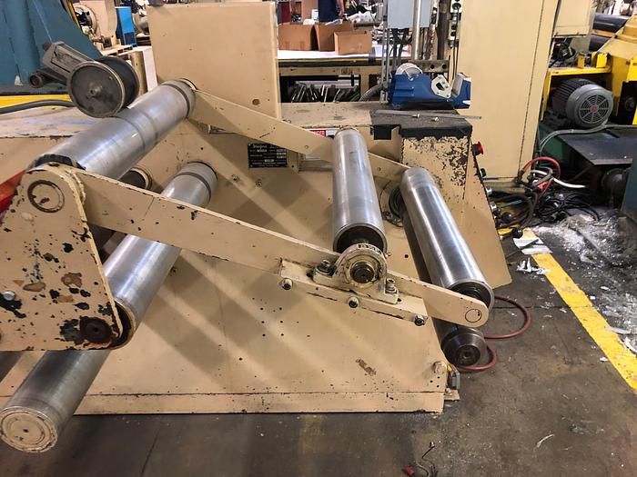 Used 24" STANFORD 142HD DOCTOR MACHINE 36" ROLL DIAMETER 1,500 FPM