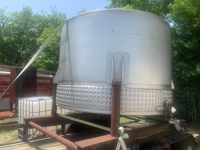 Used 1,400 GALLON BRIGHTON TANK - S/S - DIMPLE JACKET