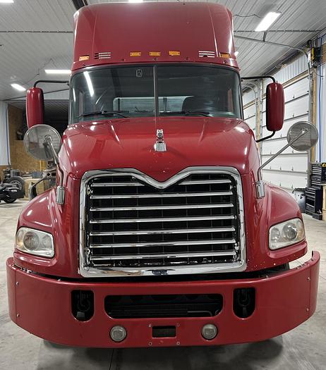 Used 2014 Mack CXU613