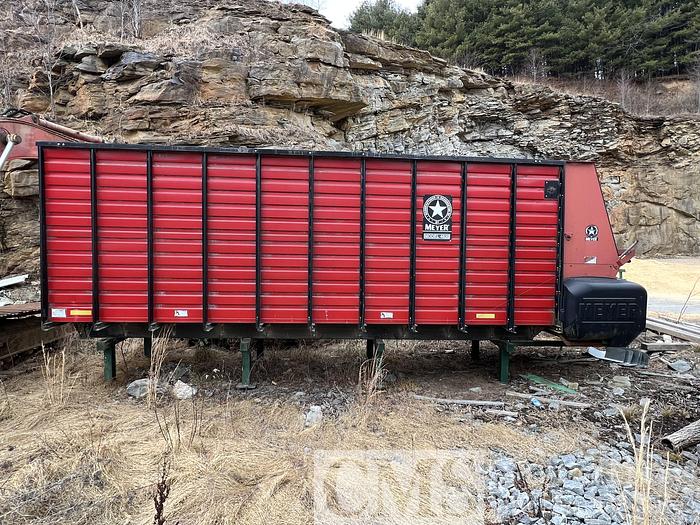 Used Meyer Model 4620 Walking Floor Bin