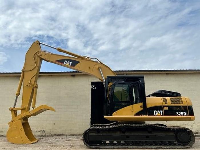 Used 2006 CAT 325DL with HYD Thumb