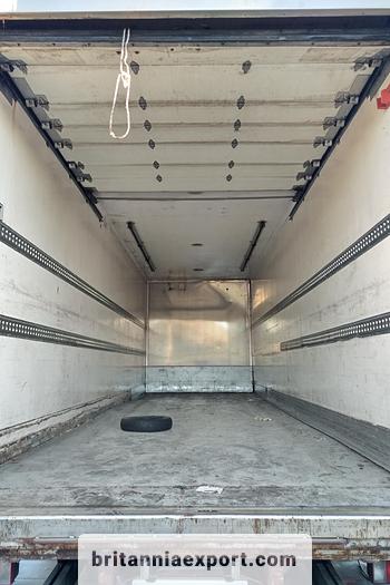 Used 2001 IVECO Eurotech 190E27 R 19 ton isothermic box lorry
