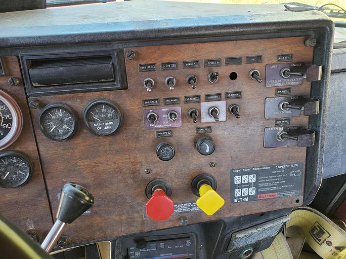 Used 1995 Peterbilt 378 Truck w/ 720k Miles