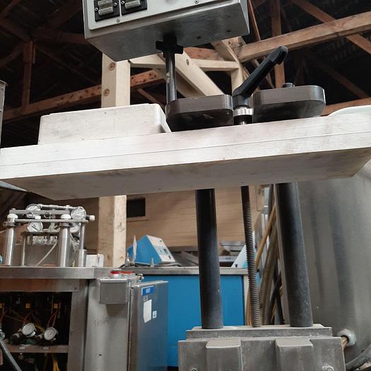 Used Sealer, Induction, Pillar, Cap, Mdl 2220R, 6" #S741522