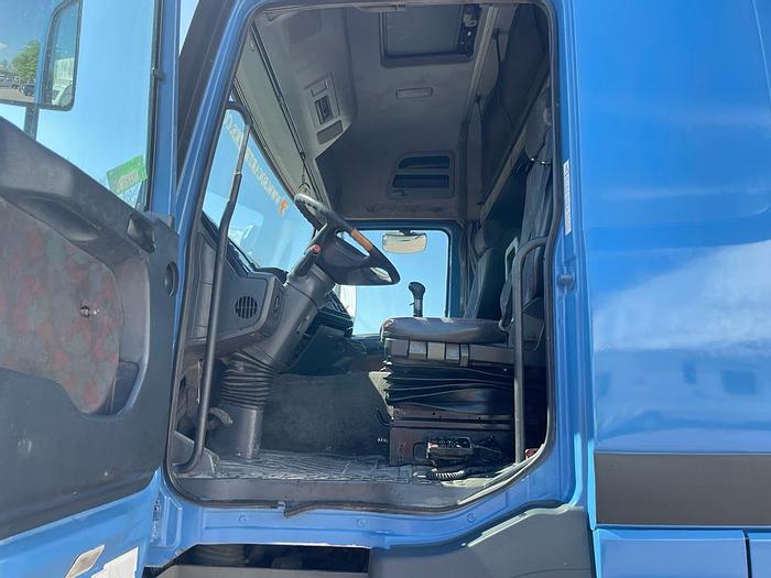 Gebruikt 1998 MERCEDES BENZ 1840 , 3 PEDALS , MANUAL GEAR