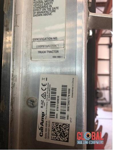 Used Item 0956 : 2009 Kenworth T800 Tri/A Winch Tractor