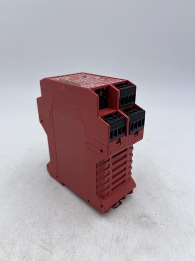 Used Allen-Bradley 440R-M23088 Ser.B 