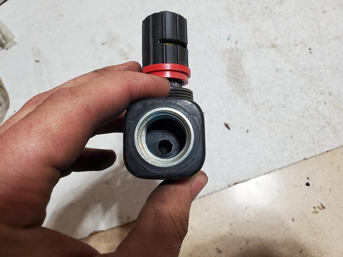 New Old Stock ARO F04 ADJUSTABLE FLOW CONTROL (J1)