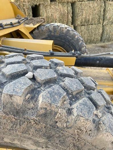 Used Cat 60 Pull Scraper - 13 cyd  ** Converted to All Hydraulic **