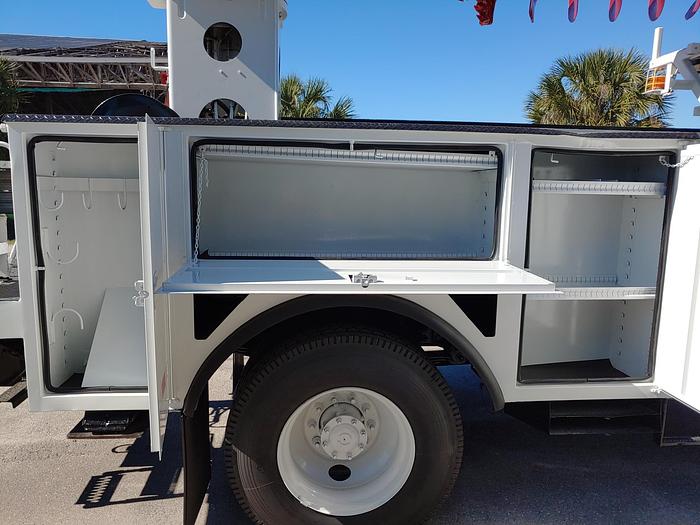 Used Terex Commander C4047 Digger Derrick on 2016 Freightliner M2 106 Reg Cab Utility Truck – G2173