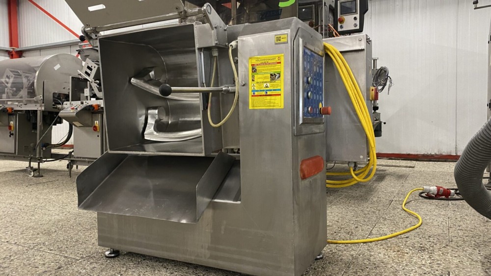 Used Laska ME130 Z-arm mixers