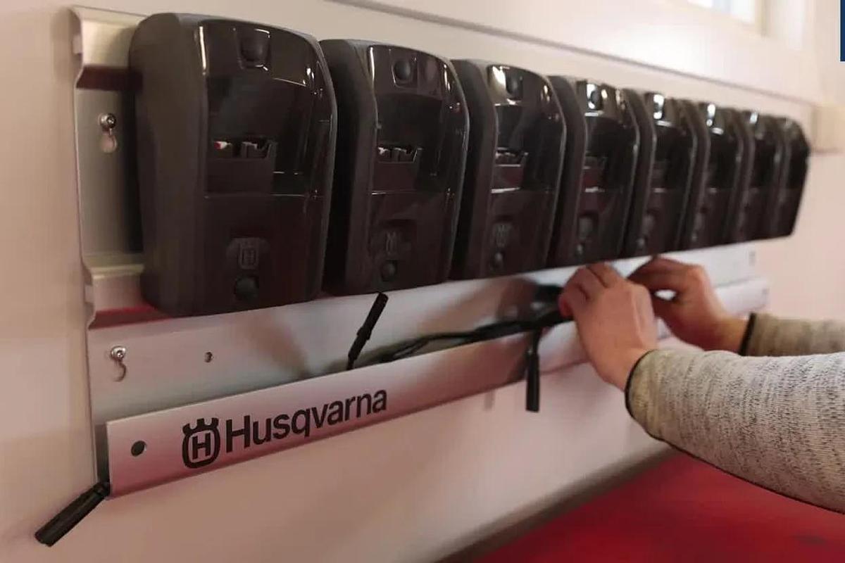 HUSQVARNA 40-C80 Charging Rail Kit