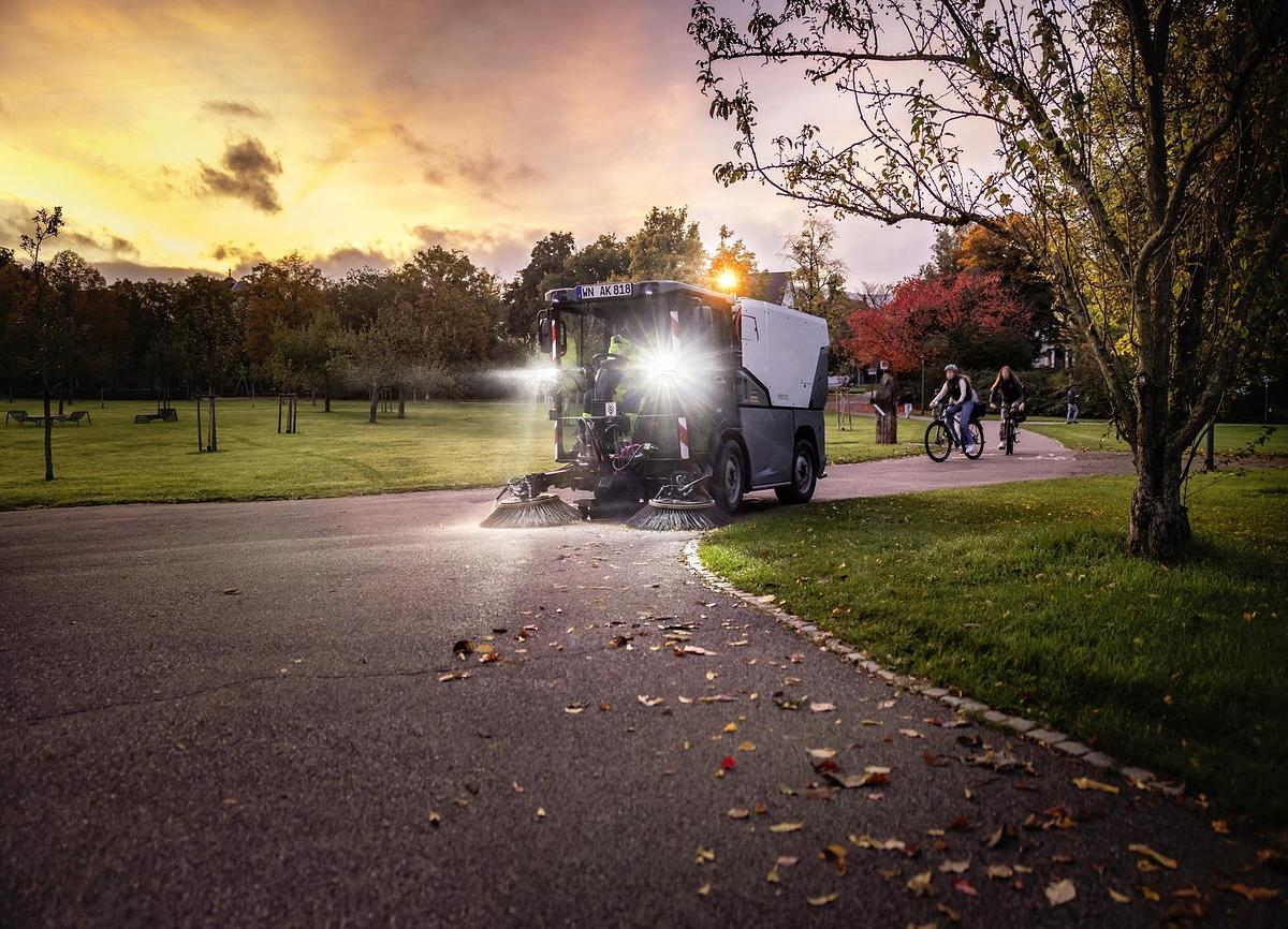 Vacuum sweeper MC 250 e!ectric
