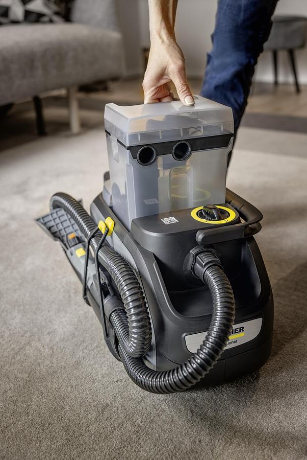 Battery powered spray extraction machine Puzzi 2/1 Bp
