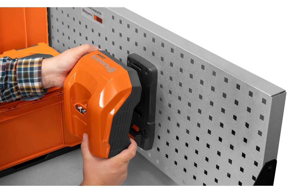 Husqvarna 40-C Charger Wall Mount