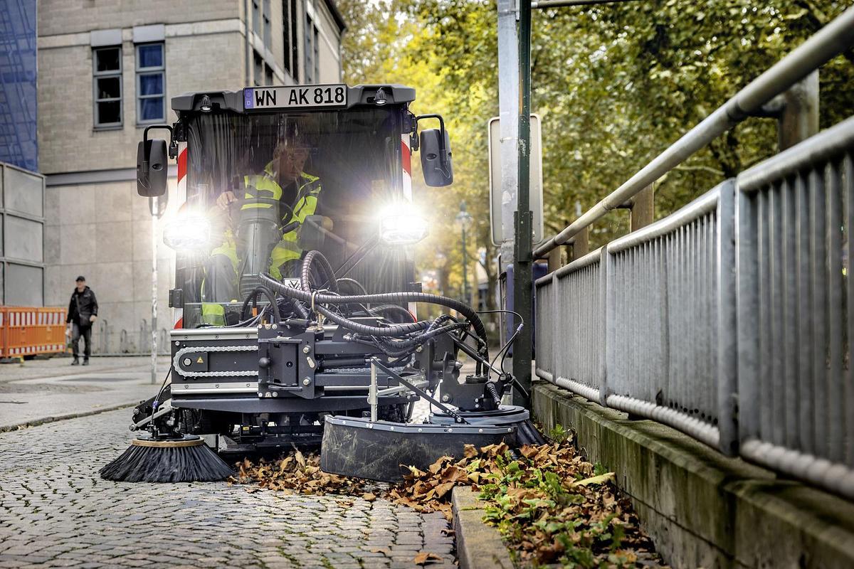 Vacuum sweeper MC 250 e!ectric