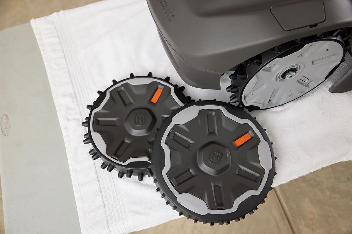 Husqvarna Automower® iQ Series Terrain Kit