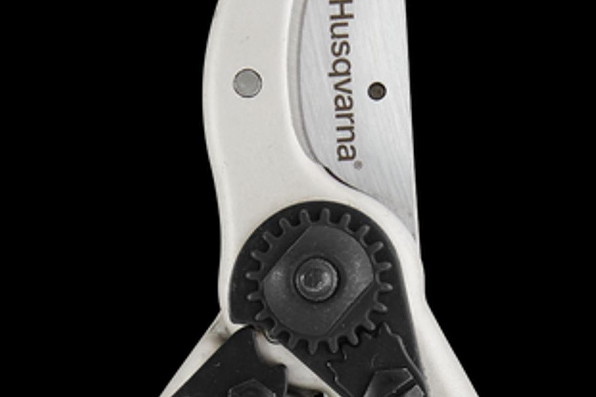 Commercial Landscaping Equipment & Tools