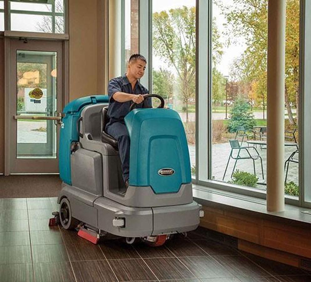 T12 Compact Battery Ride-On Floor Scrubber